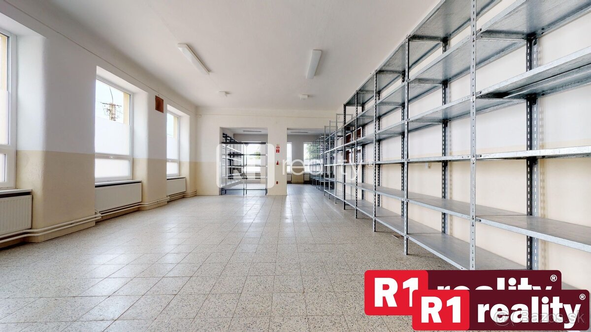 Administratívne, skladovacie priestory / Horná Streda pri Pi