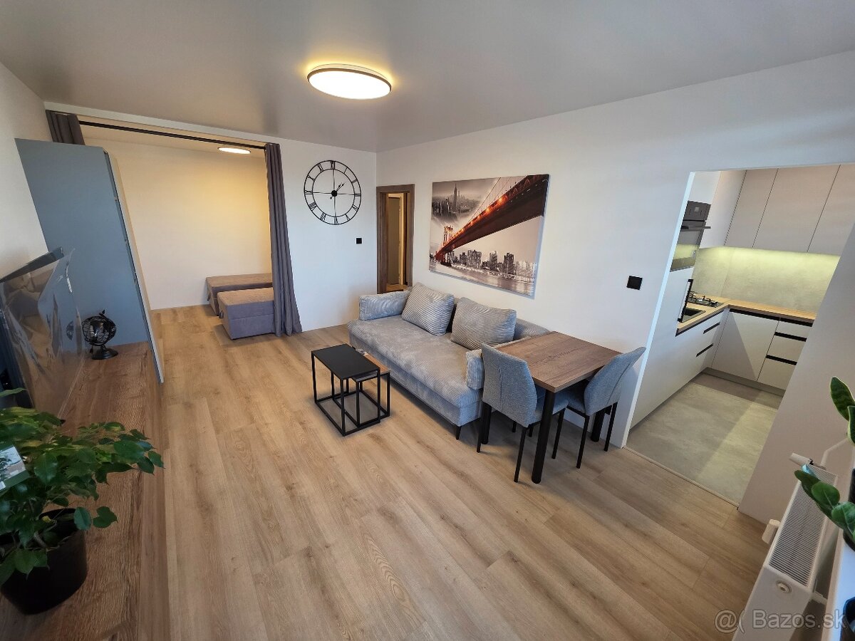 Prenájom: Krásny 1,5-izbový byt blízko centra Košíc s výhľad