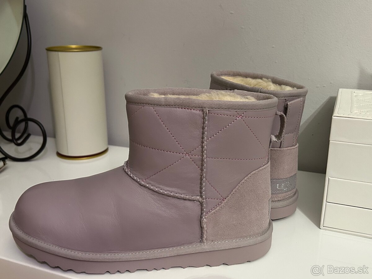 UGG classic mini pearl lila original vel.38