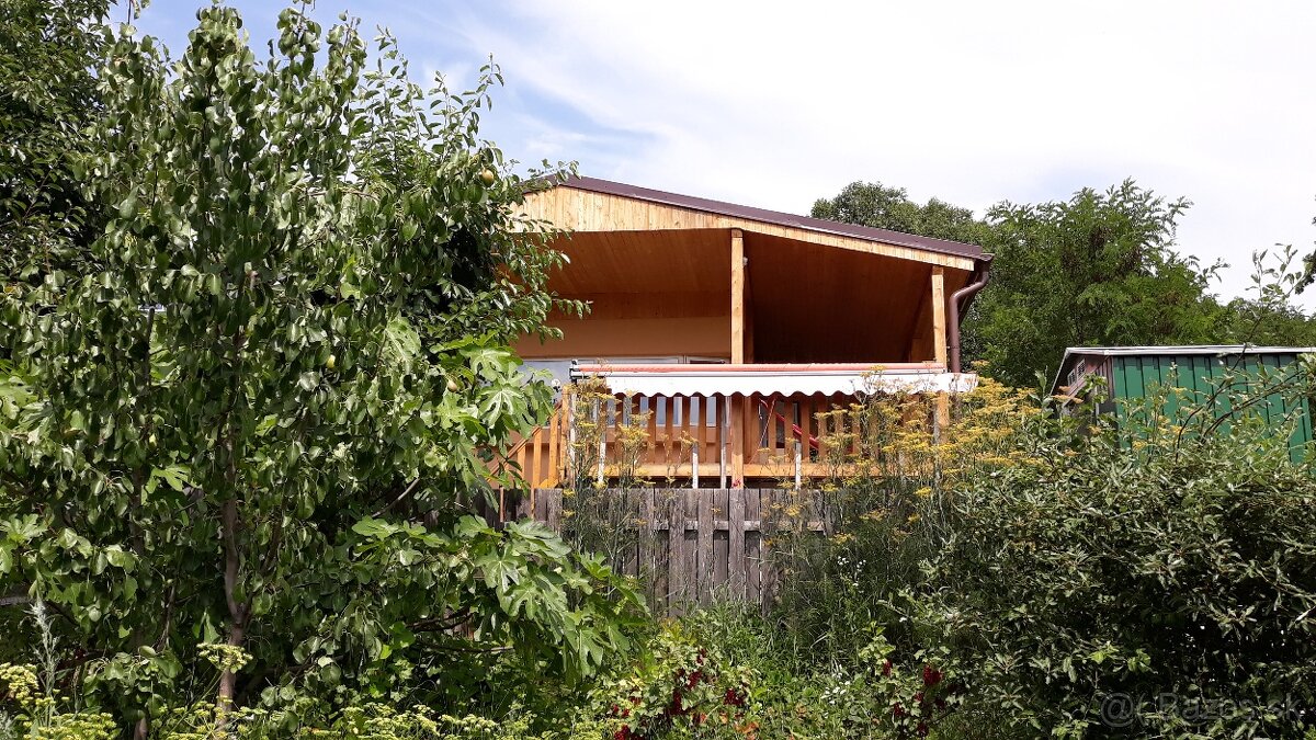 Mobilheim - chalupa neďaleko od Nitry. Nitr. Hrnčiarovce