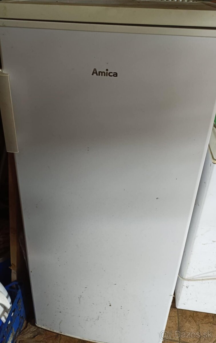 ŠUFLÍKOVÁ MRAZNIČKA AMICA