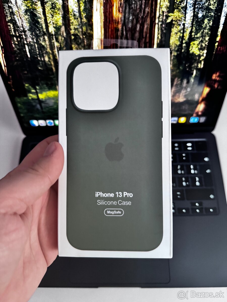 Silikónový MagSafe kryt pre Apple iPhone 13 Pro Eucalyptus
