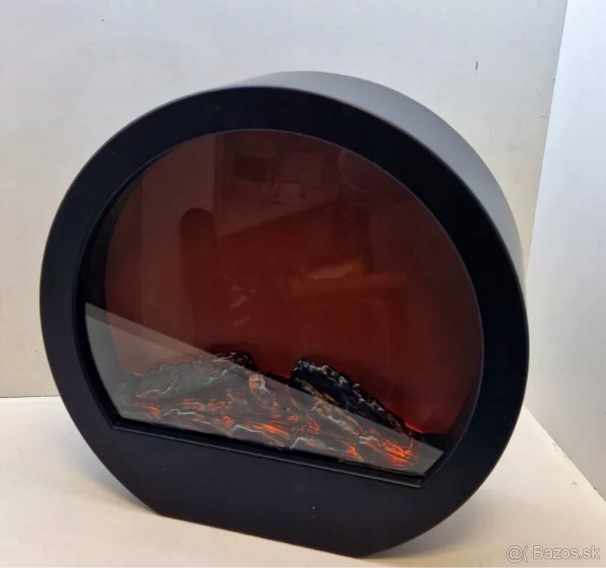 Dekoračna imitácia elektrického krbu