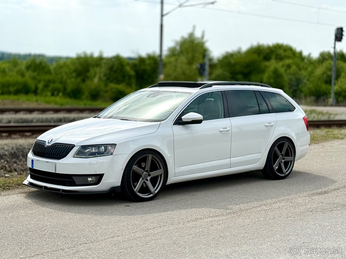 Škoda Octavia combi 1.8tsi 132kw DSG 4x4, panorama, webasto