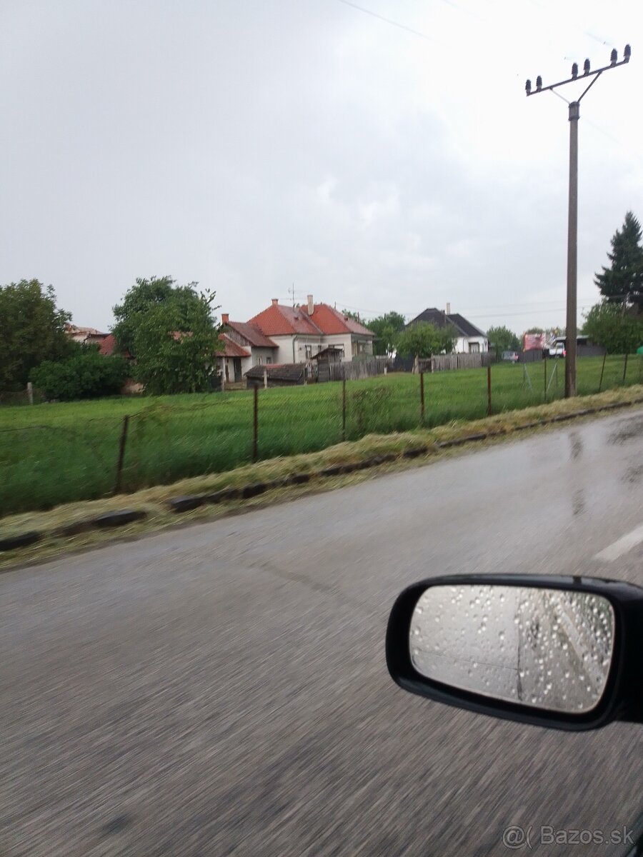 Családi ház nagy udvarral
