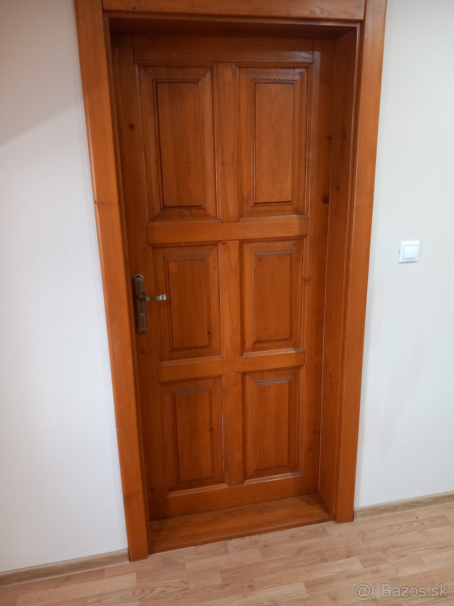 Interiérové dvere z masívu