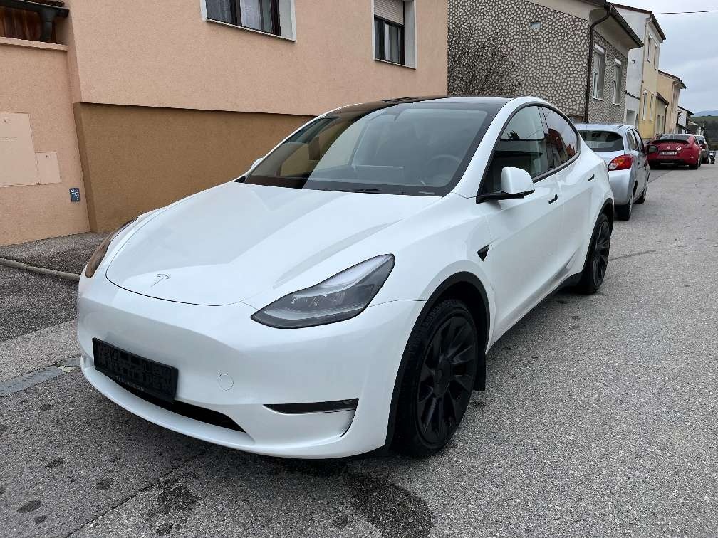 Tesla model y LR AWD Dual Motor