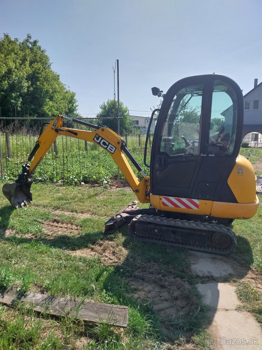 Minibager JCB 8018 cts