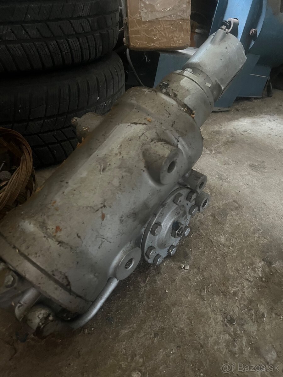Liaz servo