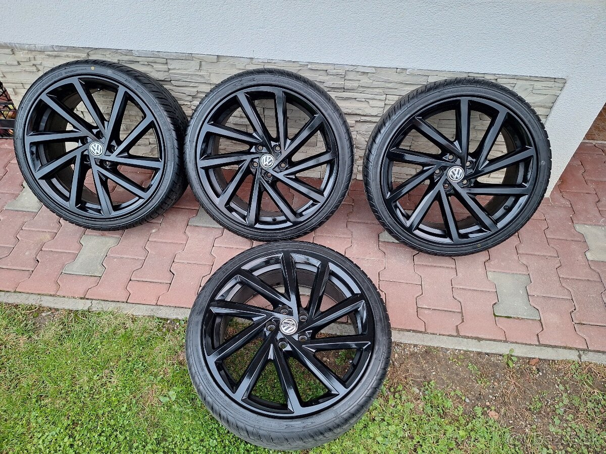 Volkswagen r19