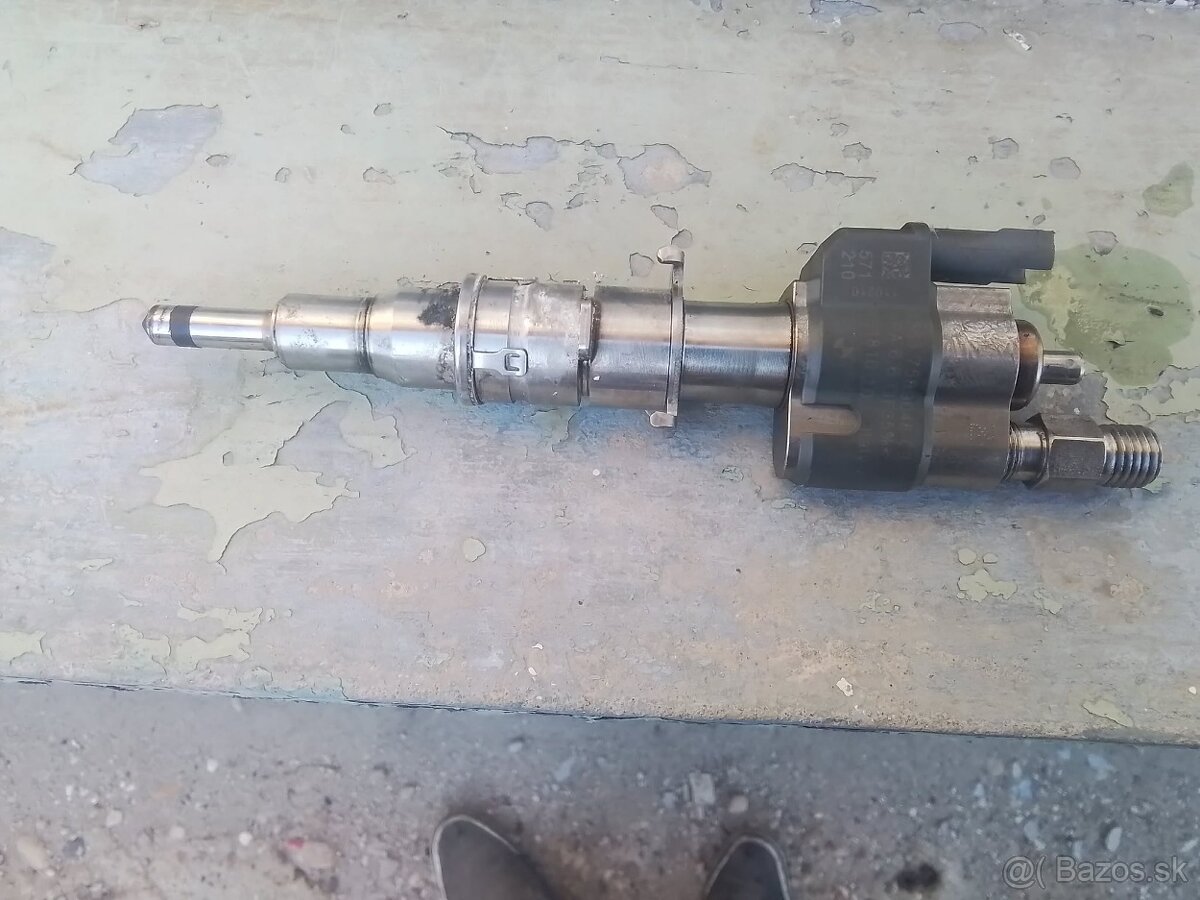 BMW VSTREKOVACIA TRYSKA 1353 7589048-03
