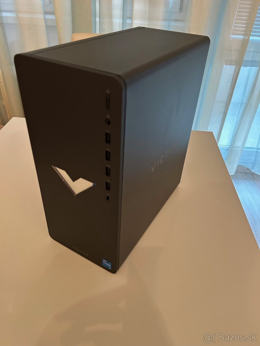 Herný počítač HP Victus TG02