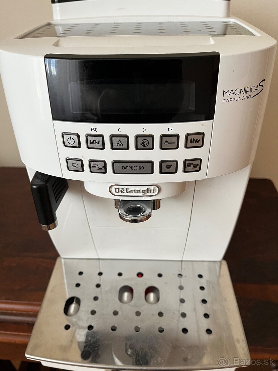 Kávovar Delonghi