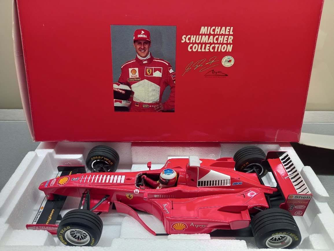 F1 FERRARI F300 1998 MICHAEL SCHUMACHER MINICHAMPS 1:18