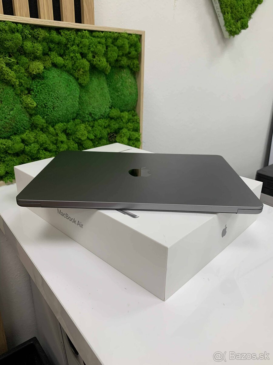 Apple Macbook Air M3 13" 8/256GB Space Gray