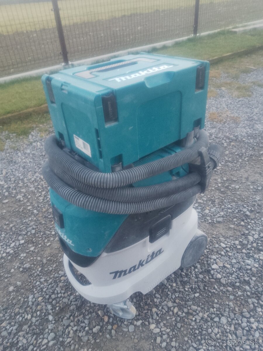 Stavebný vysávač Makita