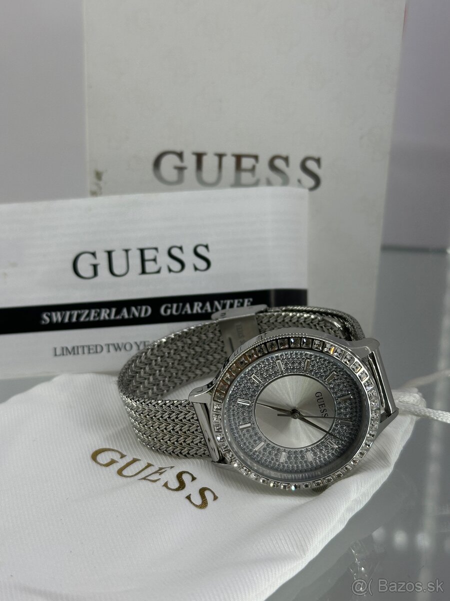 NOVÉ dámske hodinky GUESS s kamienkami