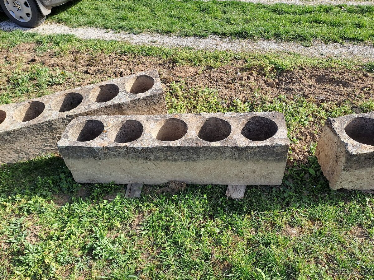 Betonové obrubníky