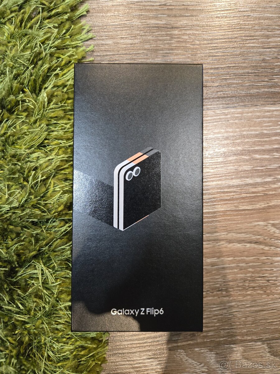 Samsung Galaxy Z Flip 6 256 / 12GB