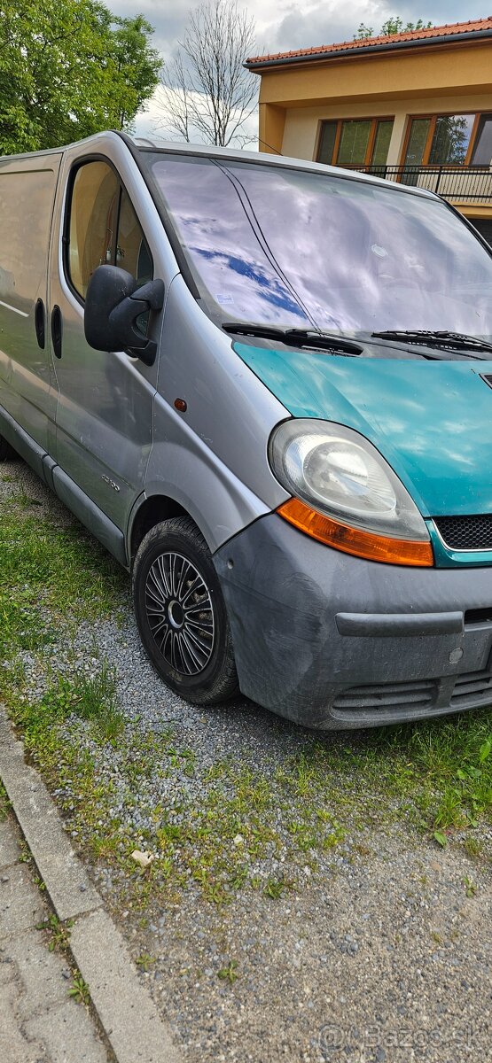 Renault trafic