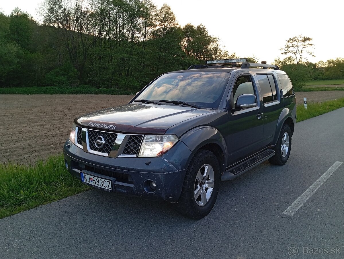 Predám Nissan patfinder 2,5 TDI 4x4