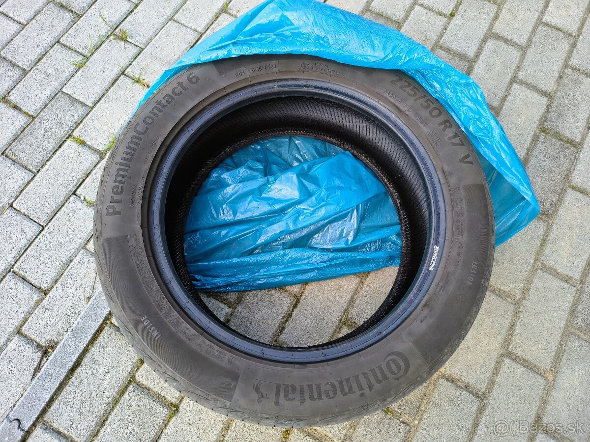 Pneumatiky Continental R17 225/50