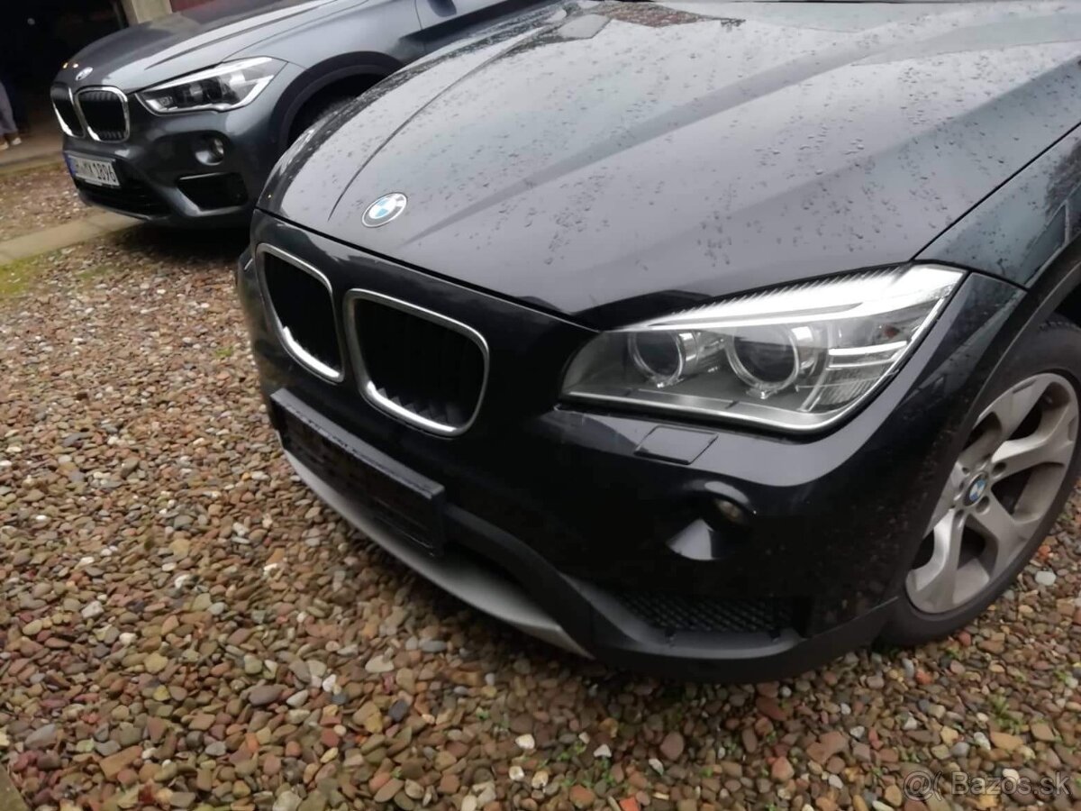 BMW X1 20xd 4x4 automat pri rychlom jednani zlava
