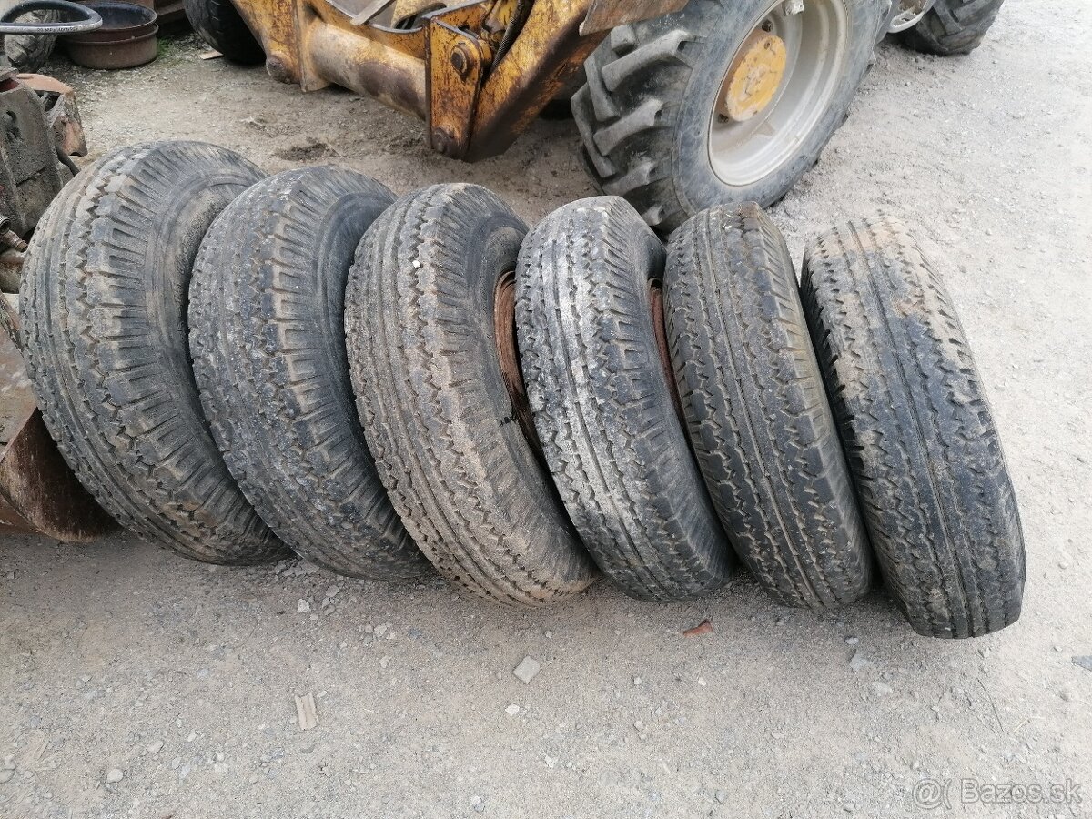 Predám kolesá na 5t vlečku s rozmerom 8,25 R 15
