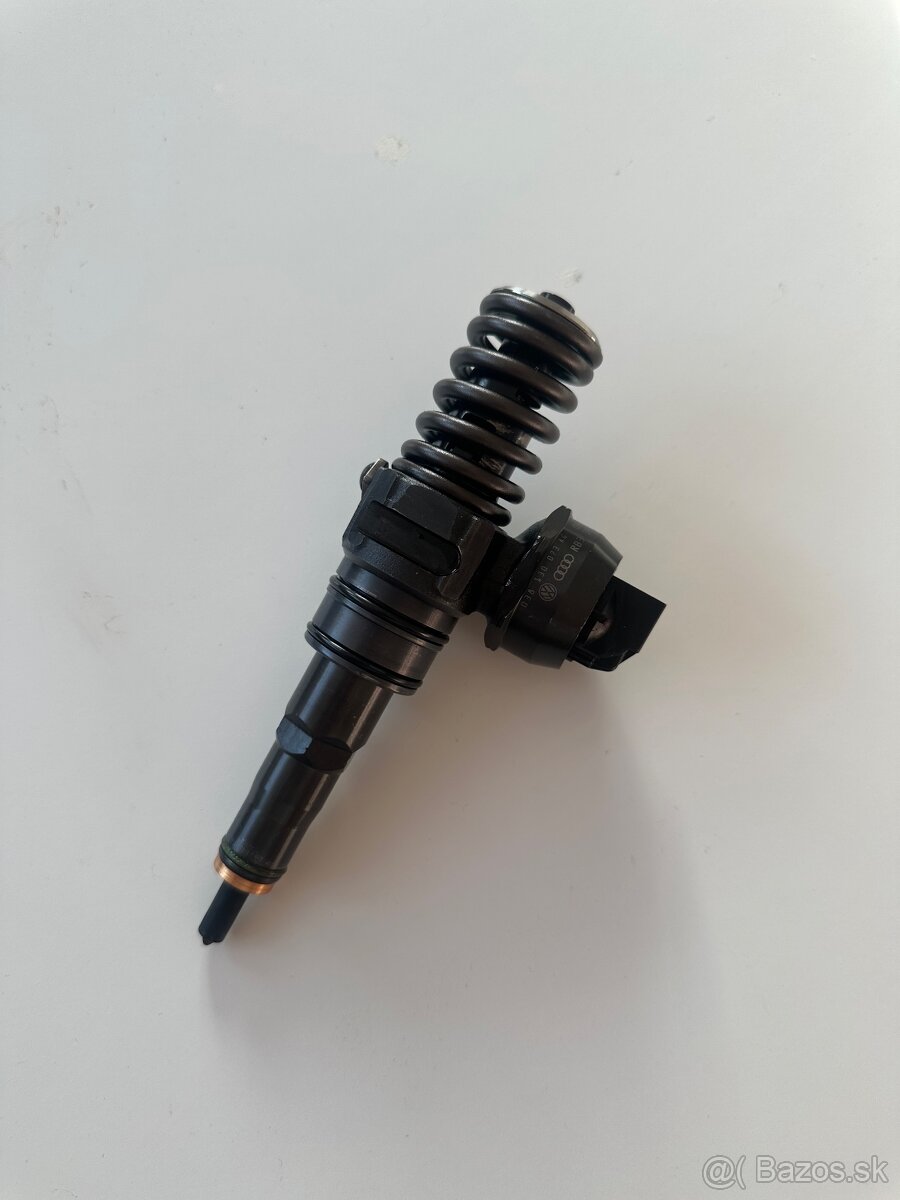 Vstrekovacia tryska 1.9 TDi 77kw 038130073AG vw group