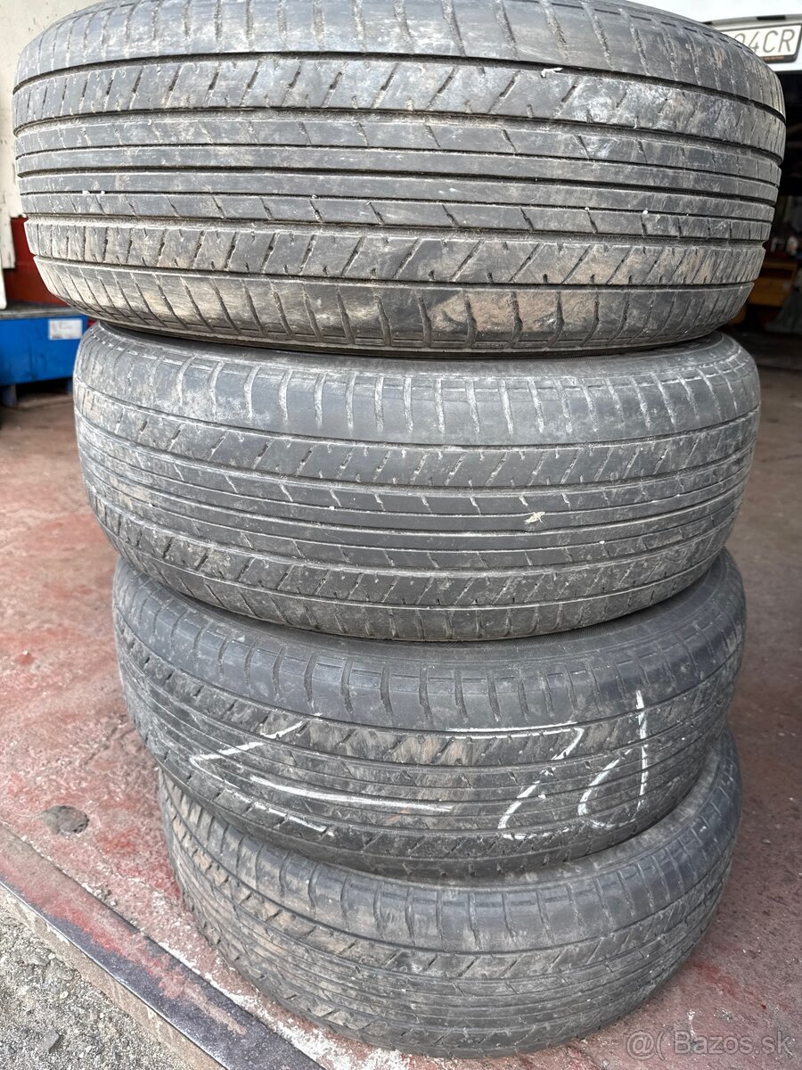 215 / 65 R 16 Pneumatiky Yokohama