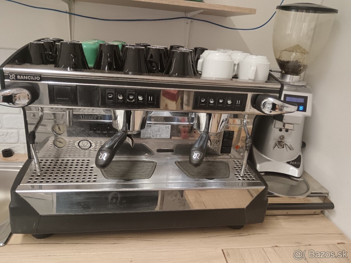 Predám profi dvojpákový kávovar Rancilio