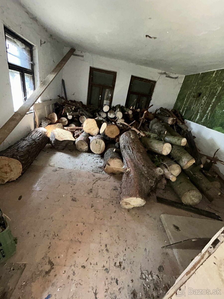 Smreky, drevo na predaj cca 4m plus viac