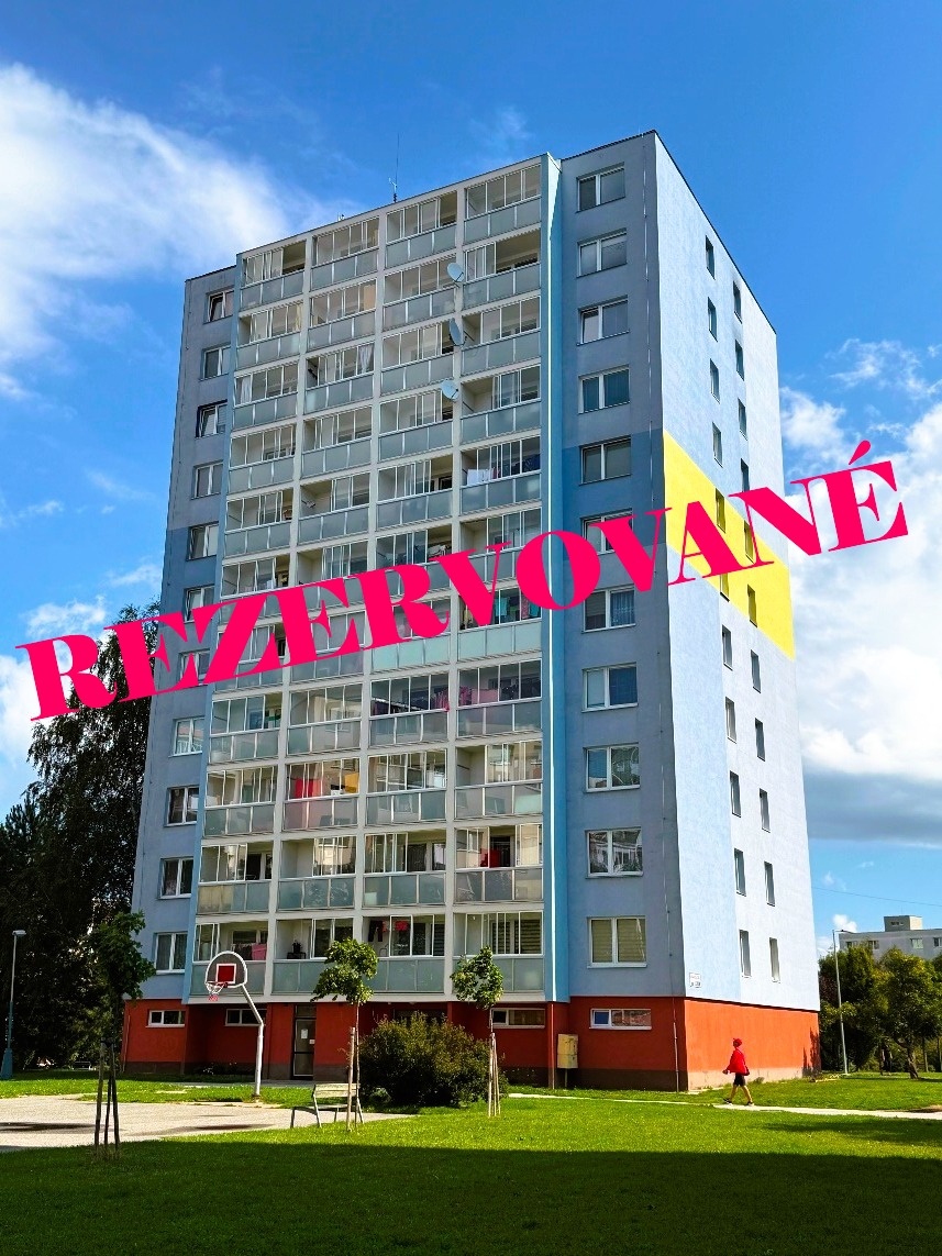 NA PREDAJ 3-izbový byt s 2 lodžiami