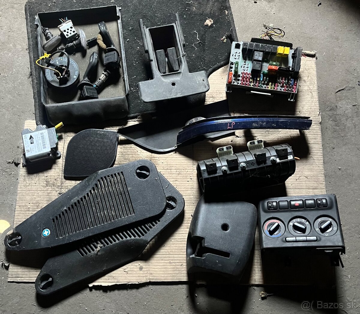 Vsetko komplet za 100e Opel Zafira A modrá