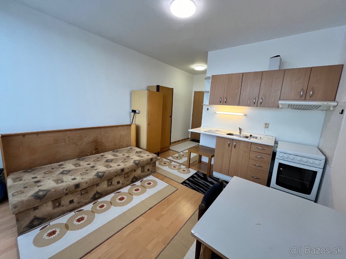 Prenájom garsónky, Závodná ul., Bratislava - Pod. Biskupice