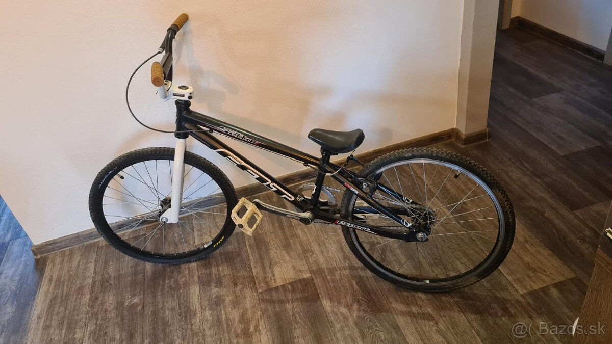 FELT Sector Expert Superlite