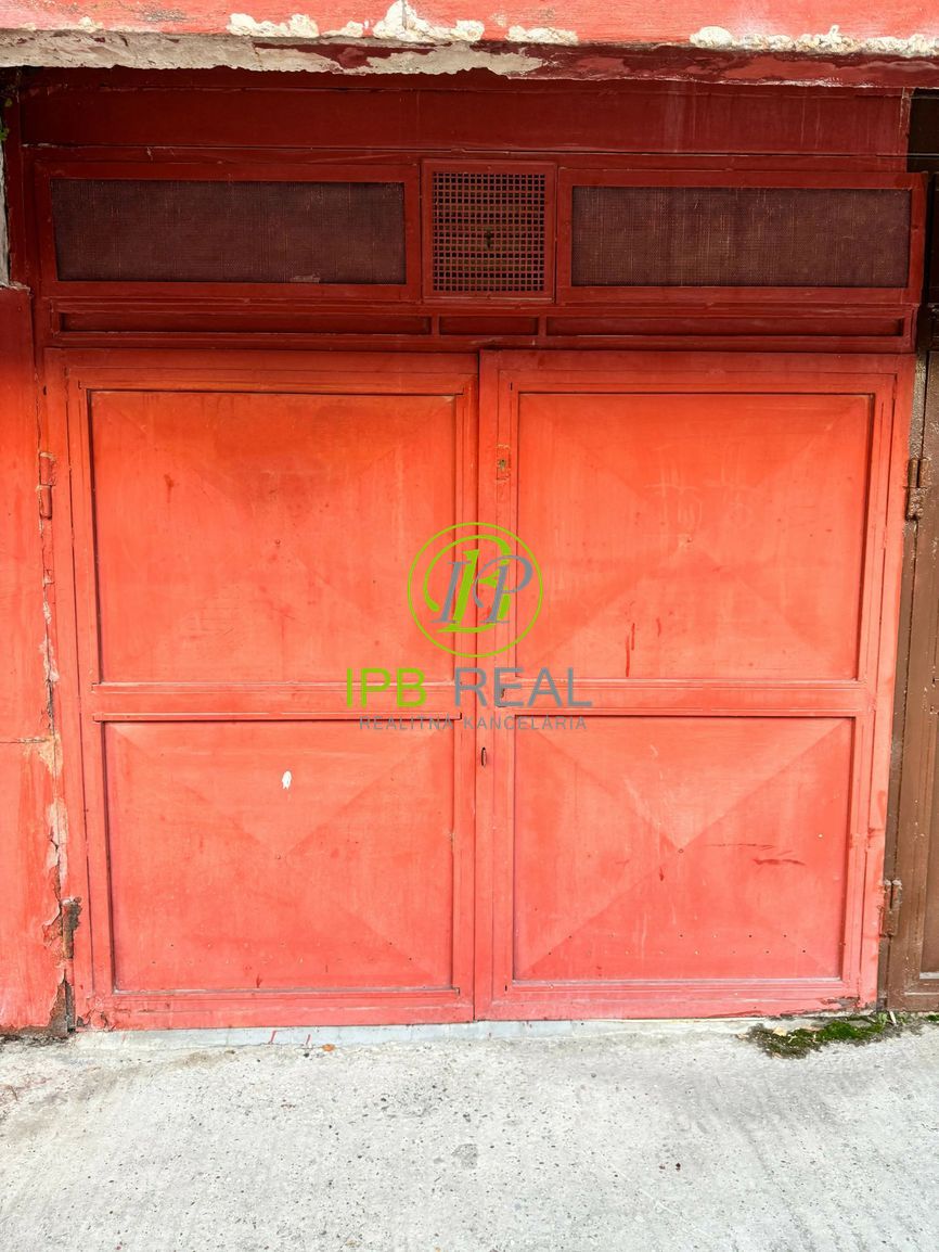 Samostatná garáž na Bebravskej ul. vo Vrakuni