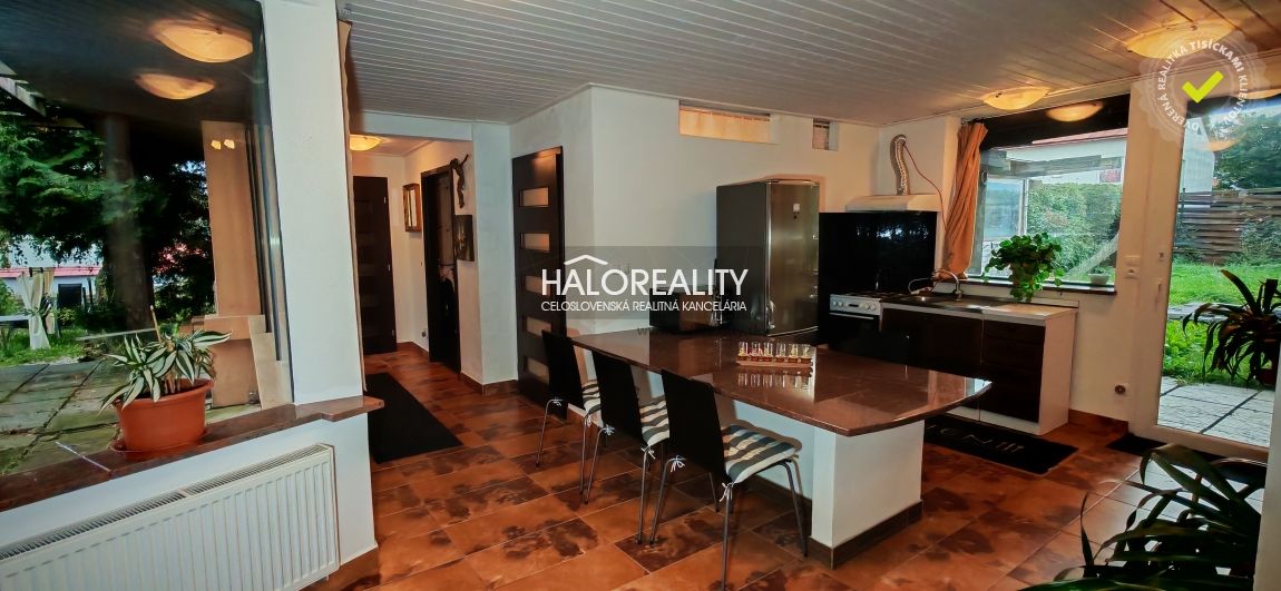 HALO reality - Prenájom, dvojizbový byt Stráne pod Tatrami -