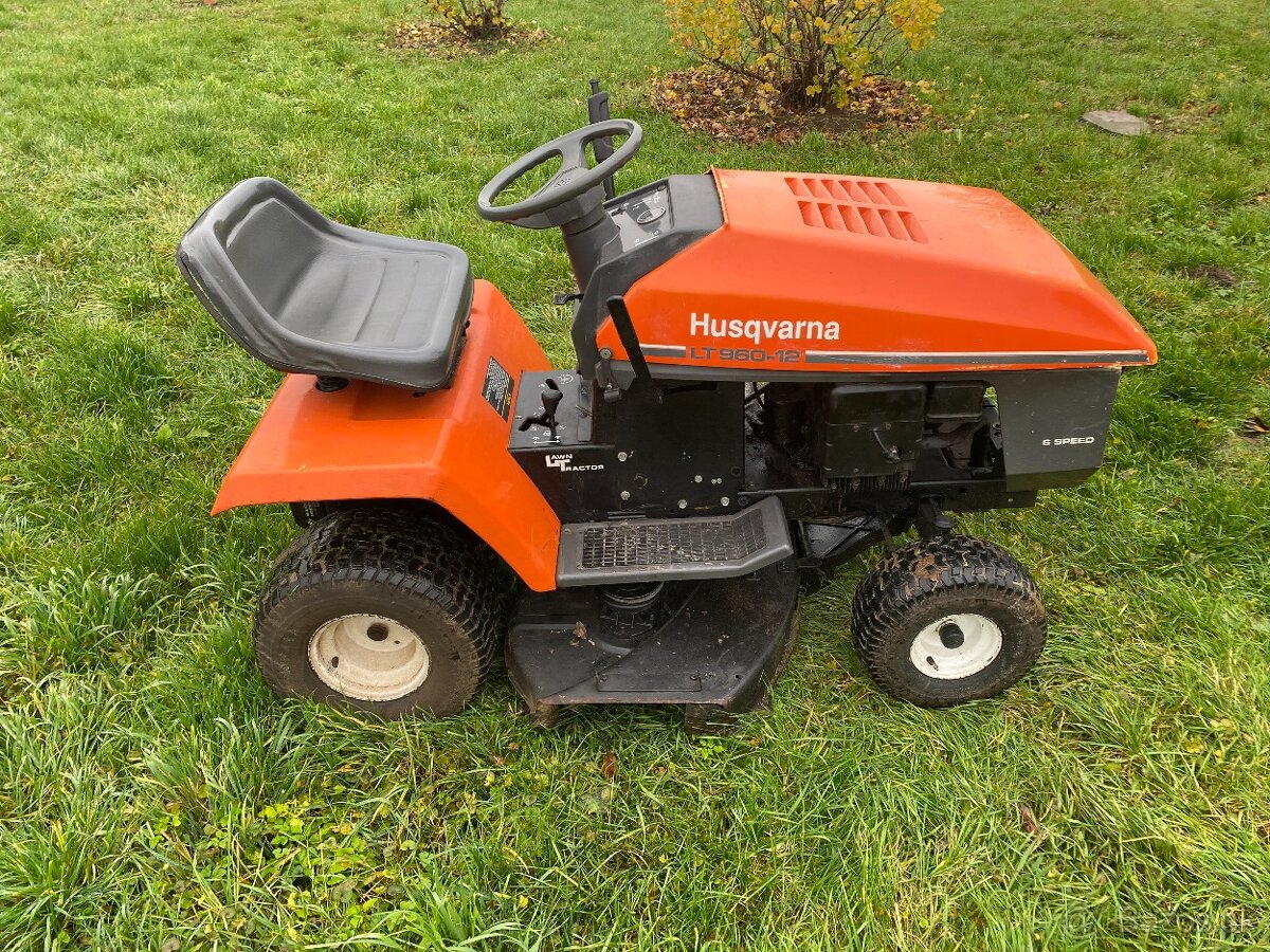 Záhradná traktorová kosačka Husqvarna LT960-12
