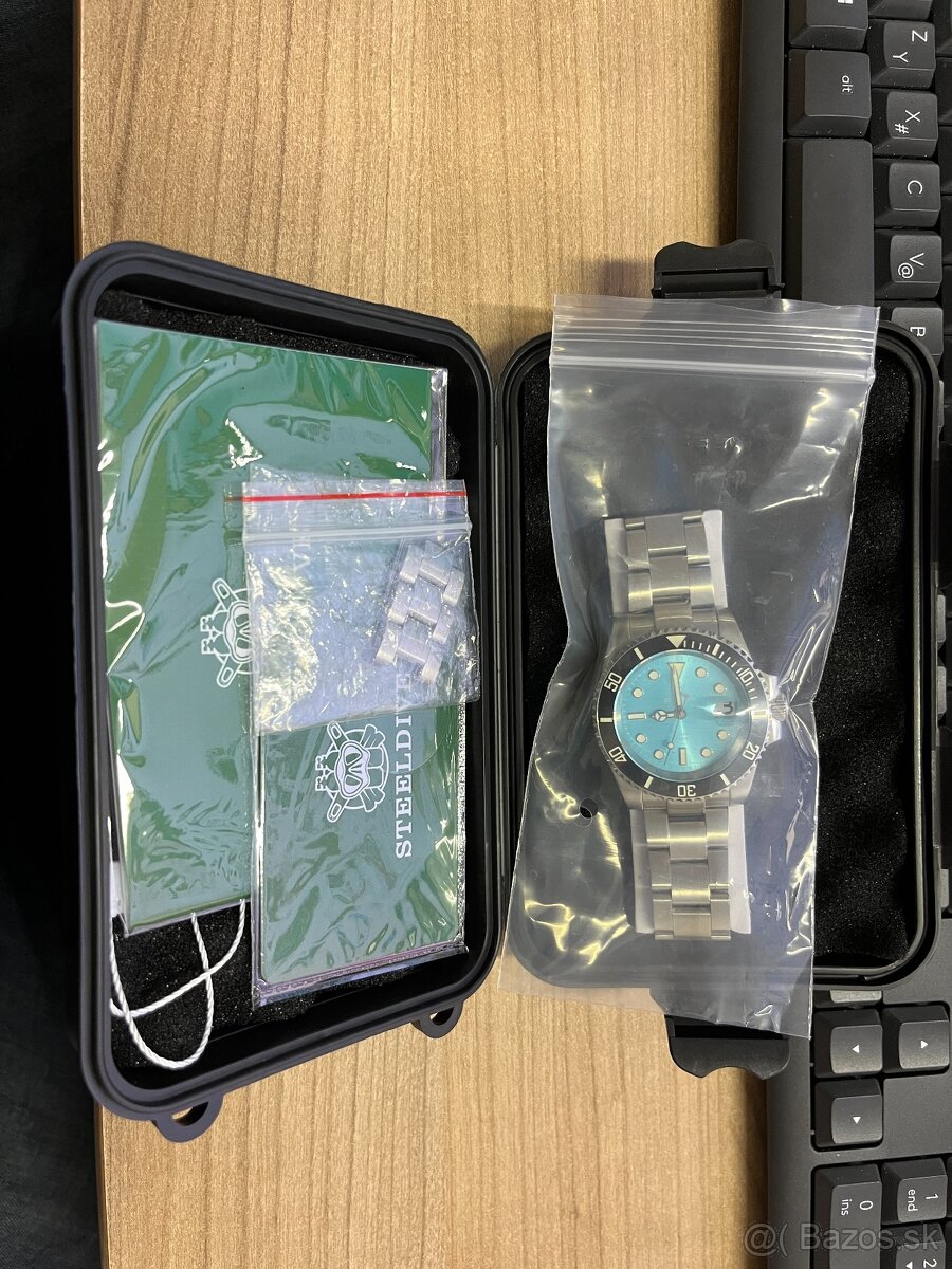 Steeldive SD1953 Sub 300M 41mm (V2)