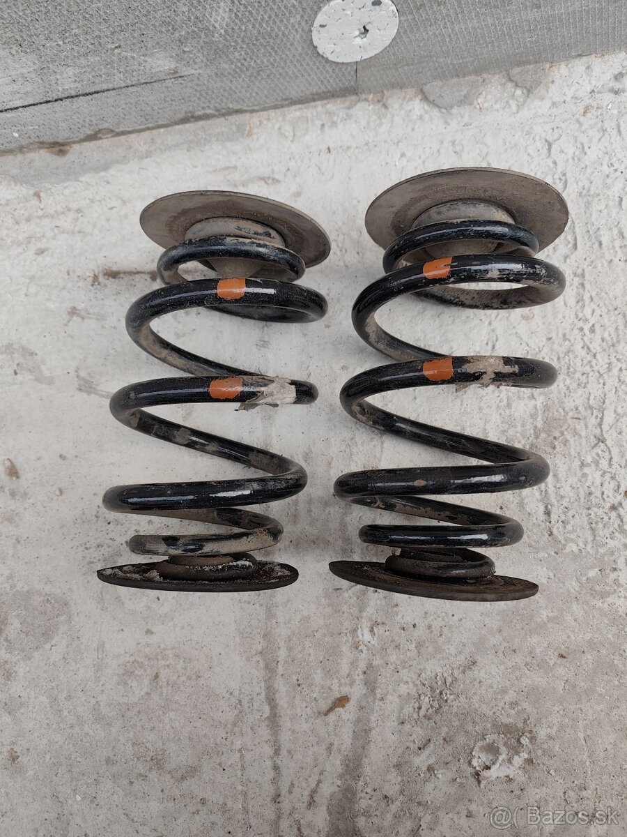 BMW E46 zadné pružiny