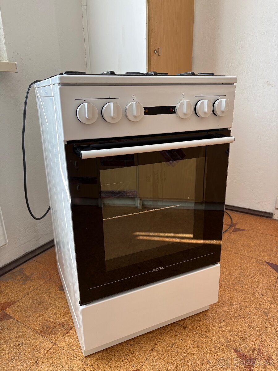 Predám funkčný sporák Mora