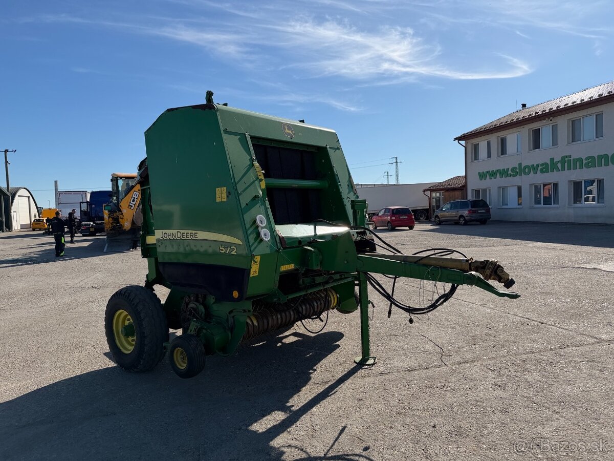 John Deere balíkovač 2008 VIN 739