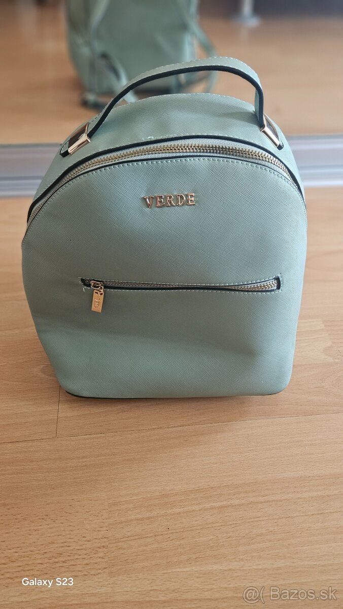 VERDE - Mentolový značkový ruksak