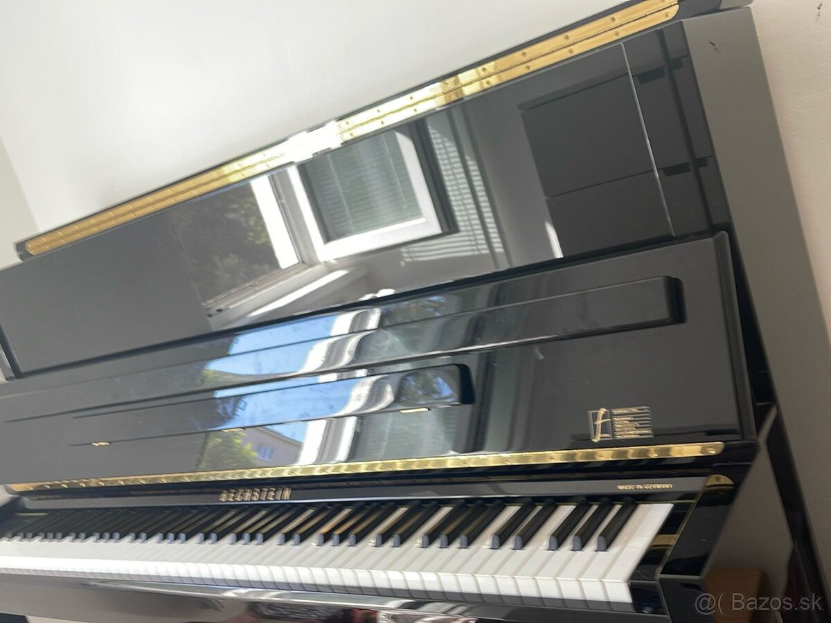 Predám klavír Bechstein, sériové číslo 208586.