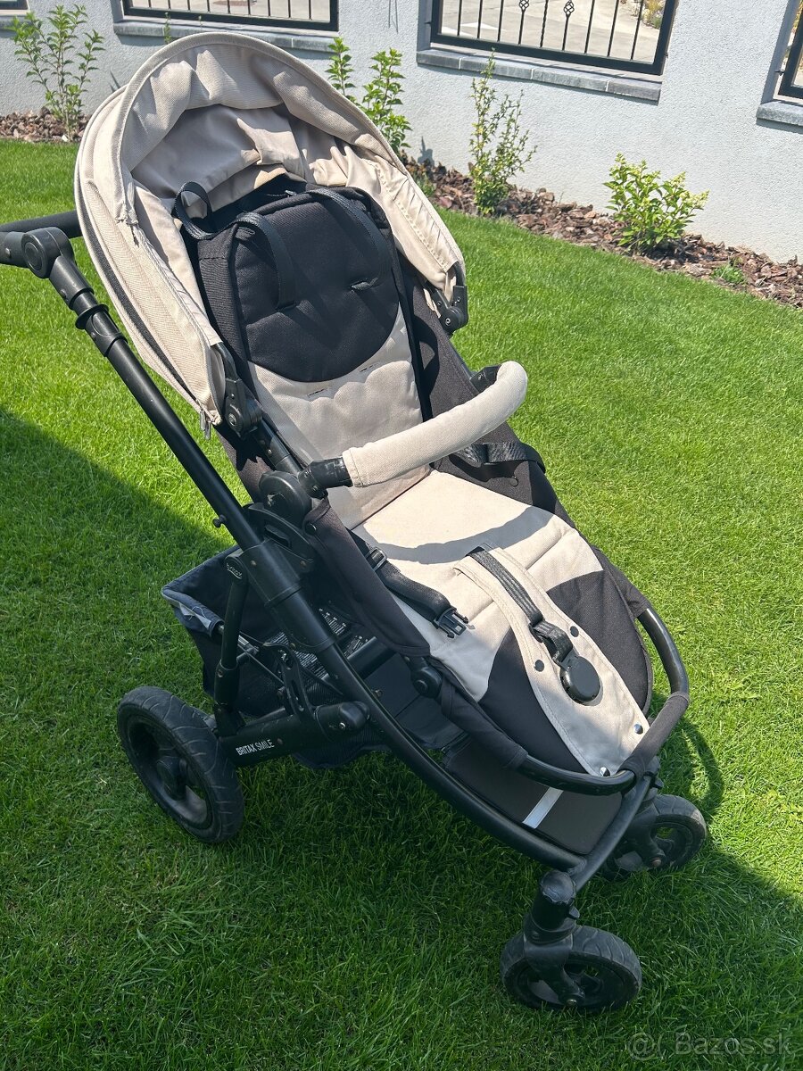 Sportovy kocik Britax