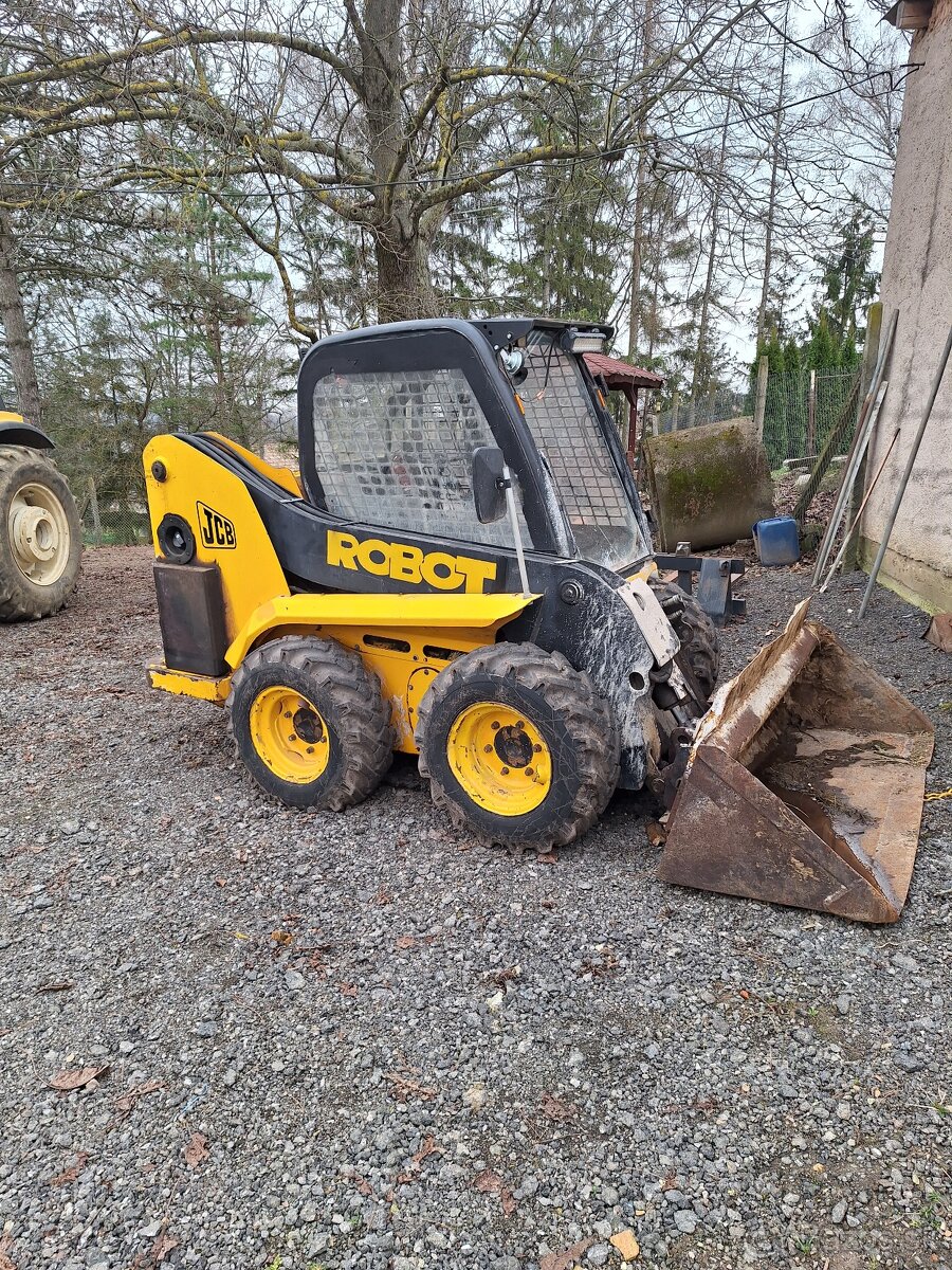 Predam JCB smykom riadeni nakladac.