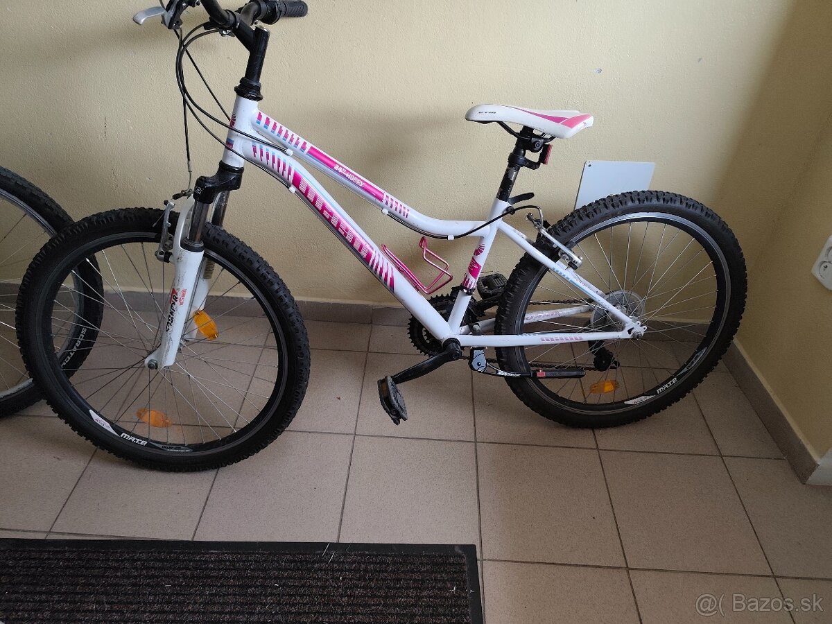 Dievčenský bicykel