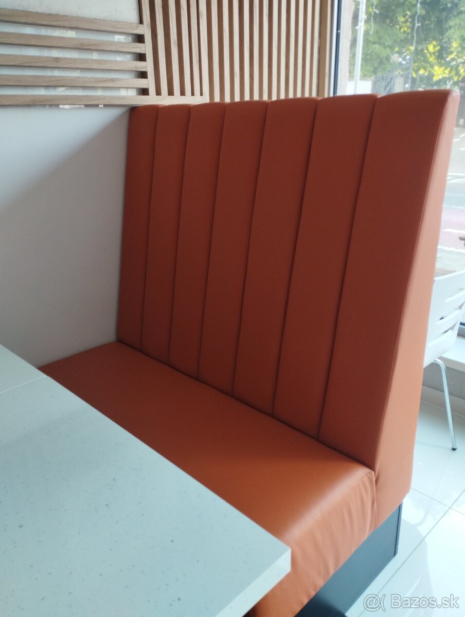 Barový box