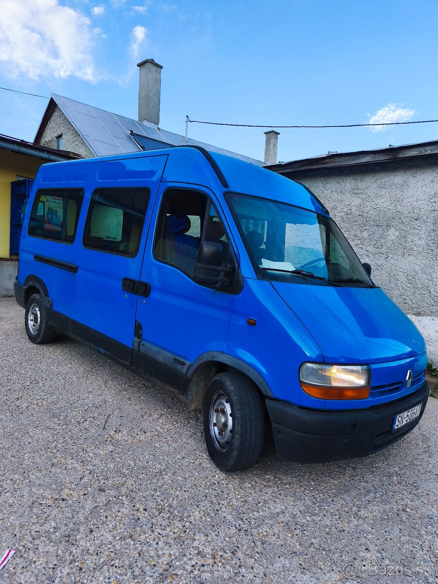 Renault Master. 9 miestne
